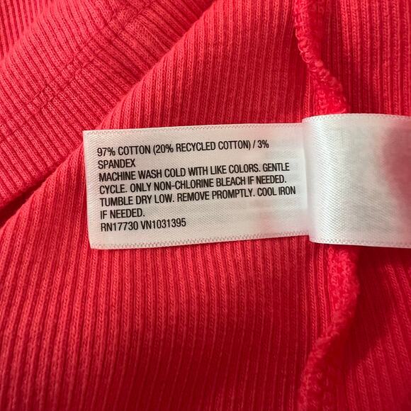 Universal Thread ribbed V-neck tank top red - Picture 5 of 5